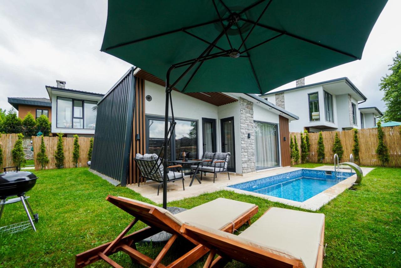 Vital Home Sapanca Isitmali Havuzlu Villa&Bungalov Eksteriør billede