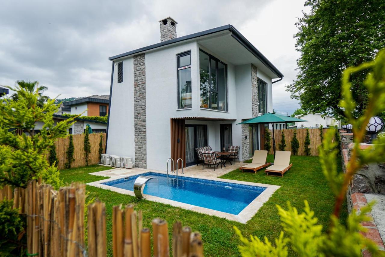 Vital Home Sapanca Isitmali Havuzlu Villa&Bungalov Eksteriør billede