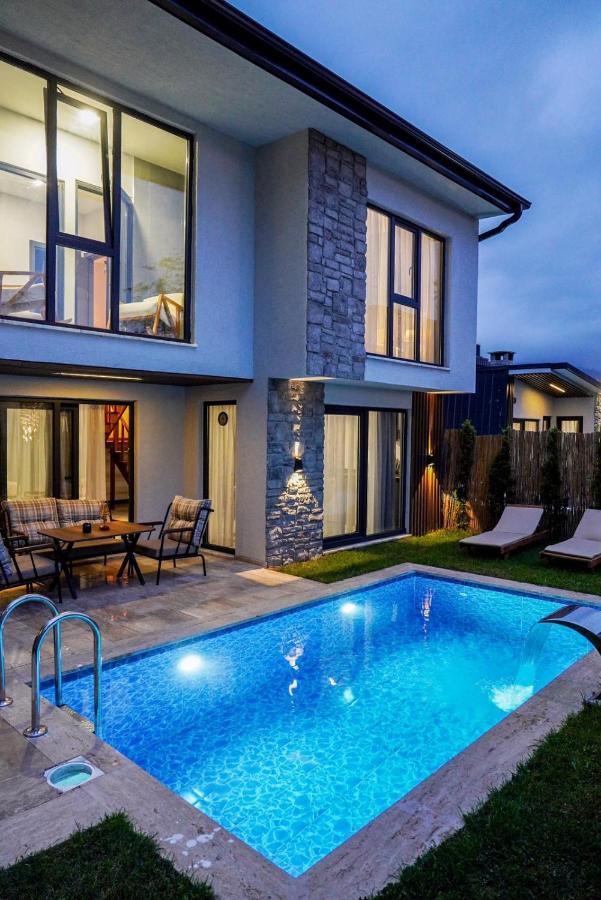 Vital Home Sapanca Isitmali Havuzlu Villa&Bungalov Eksteriør billede